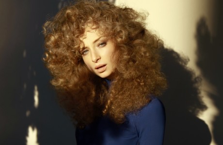 יוליה פלוטקין- דיאלוגים ומונולגים